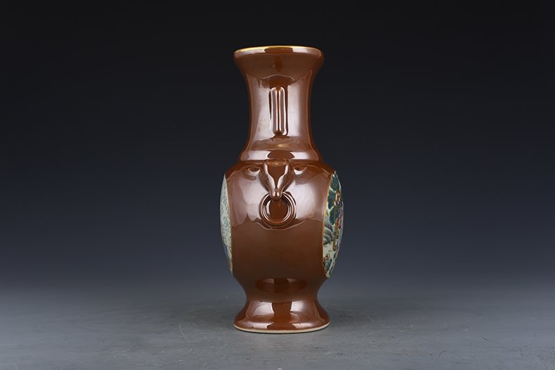 Qing Dynasty Qianlong purple gold glaze consecrated pastel figure pattern flat bottle