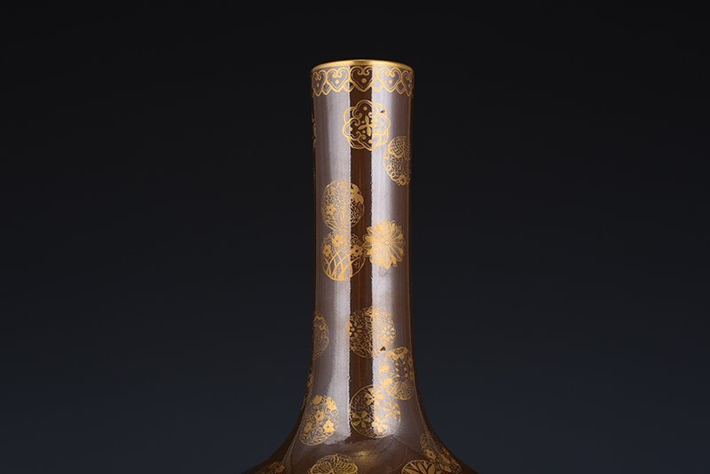 Qing Dynasty Qianlong Purple Gold Glazed Gold Ball Pattern Consecrated Pastel Character Bile Vase