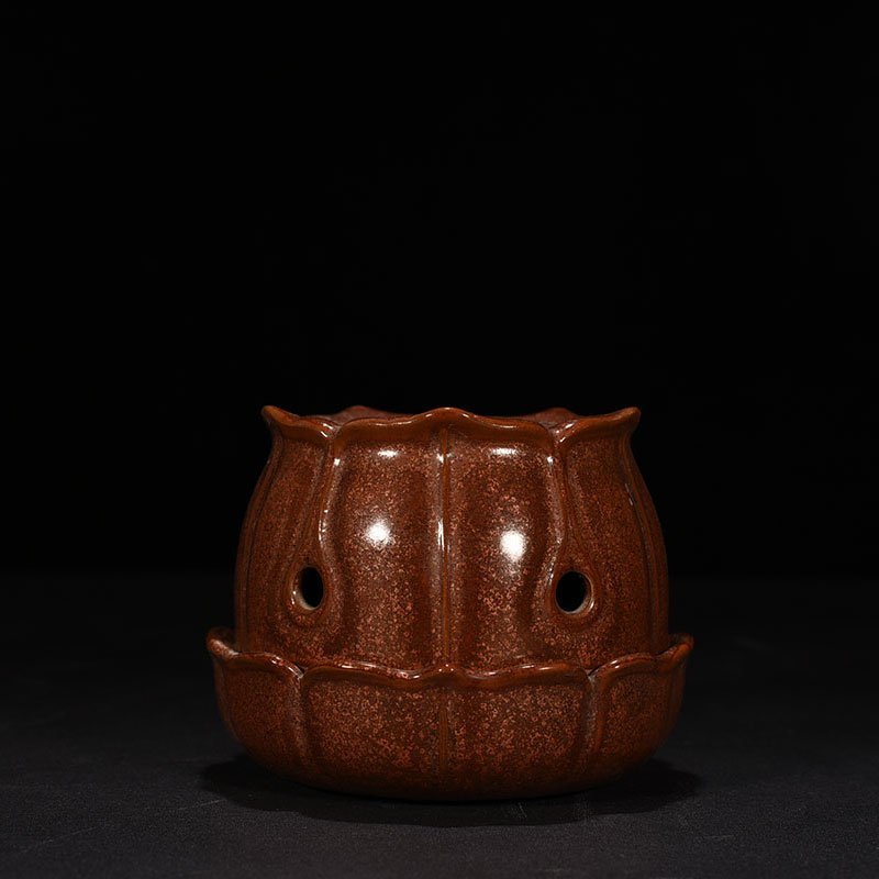 Qing Dynasty Qianlong Purple gold glaze fumigation furnace