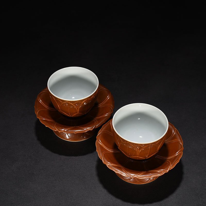 Qing Dynasty Qianlong Purple gold glaze lotus cup holder