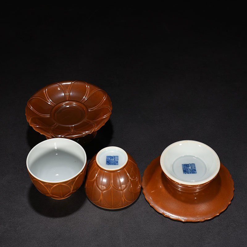 Qing Dynasty Qianlong Purple gold glaze lotus cup holder
