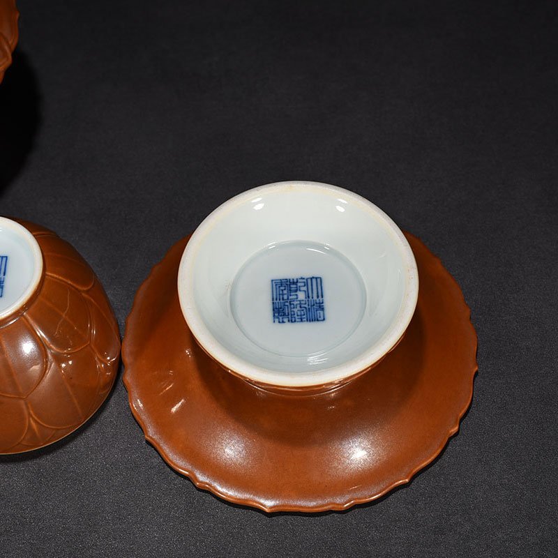 Qing Dynasty Qianlong Purple gold glaze lotus cup holder