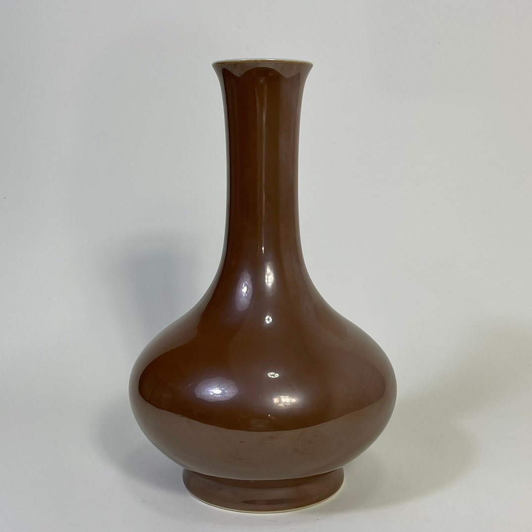 Qing Dynasty Qianlong Purple gold glaze vase