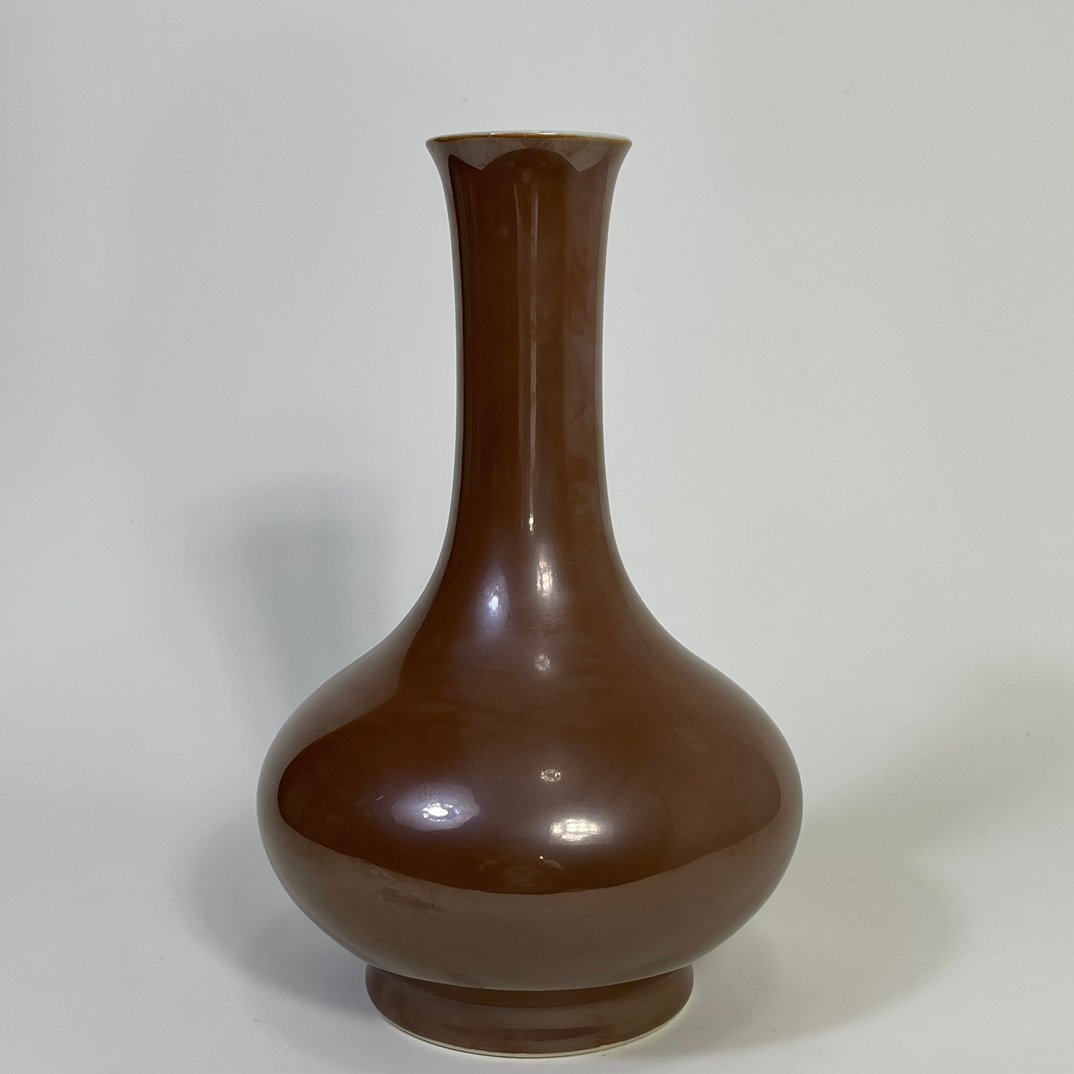 Qing Dynasty Qianlong Purple gold glaze vase