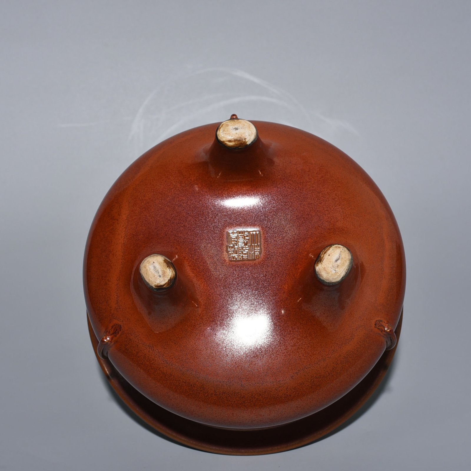 Qing Dynasty Qianlong Purple gold-glazed three-legged furnace