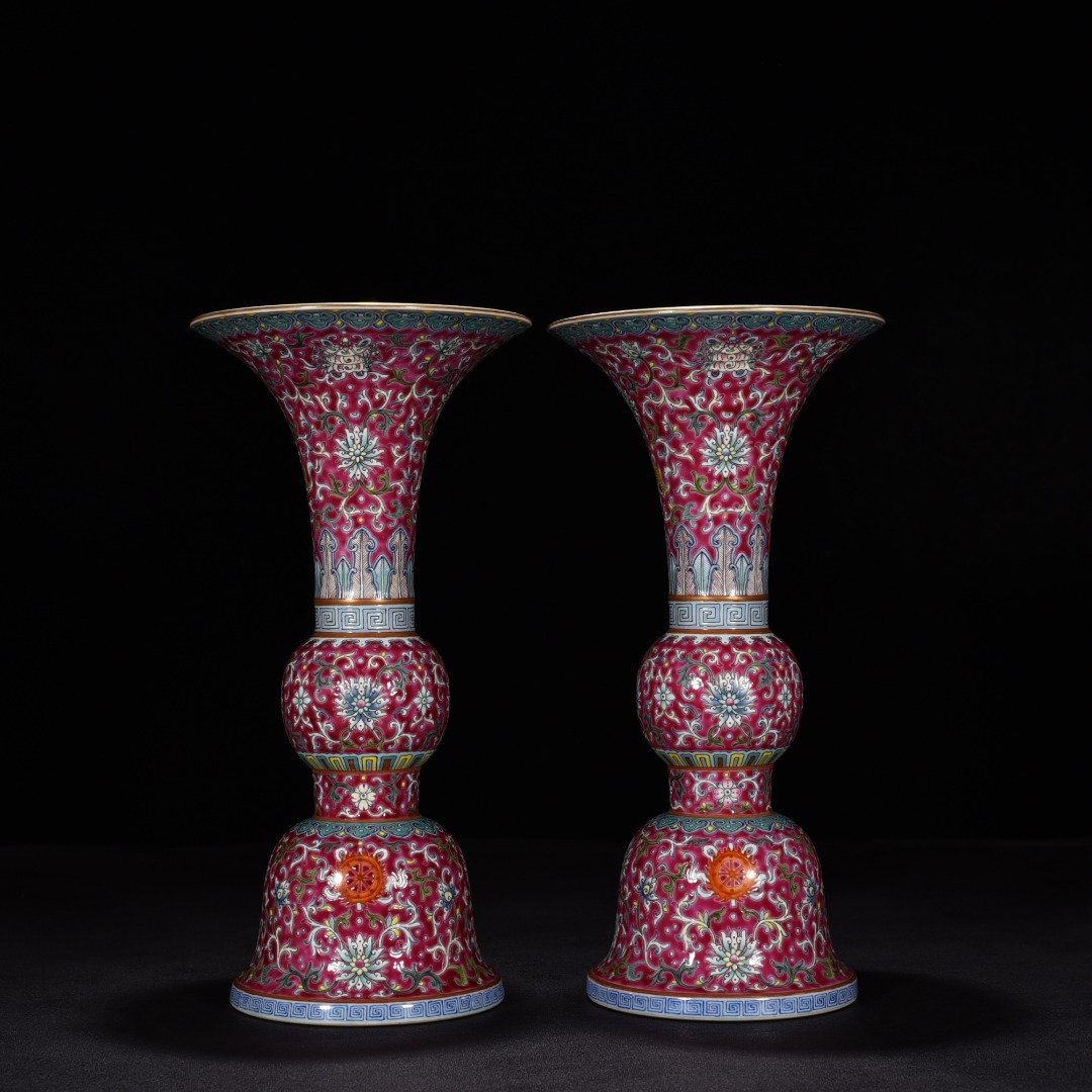 Qing Dynasty Qianlong red ground pastel lotus eight-treasure flower goblet