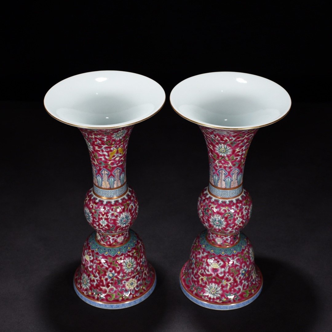 Qing Dynasty Qianlong red ground pastel lotus eight-treasure flower goblet