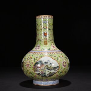 Qing Dynasty Qianlong Green Land Double Happiness Flower Window Straight Neck Vase