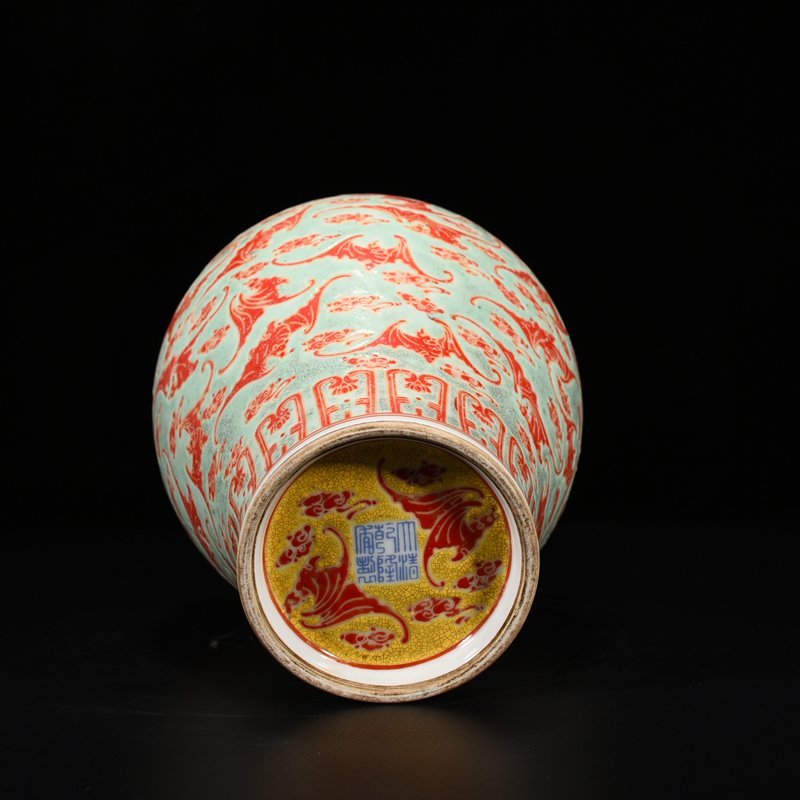 Qing Dynasty Qianlong Greenland Hongfu Qitian Plum Vase