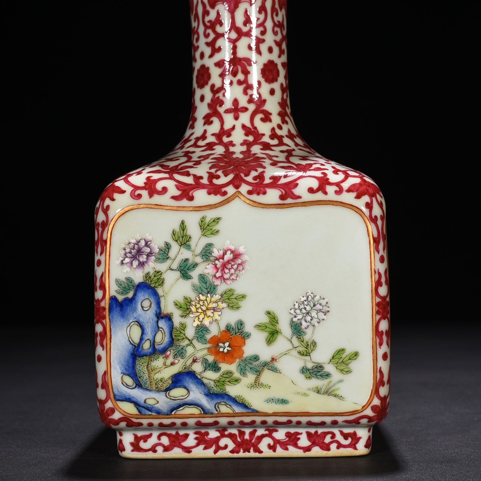 Qing Dynasty Qianlong rouge red window-wrapped square vase