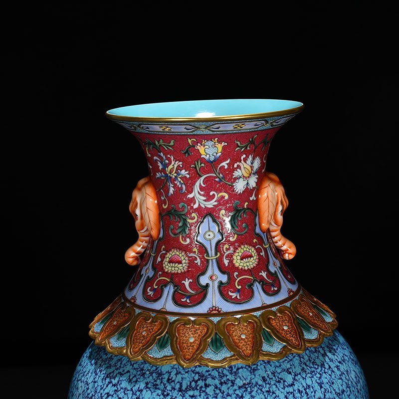 Qing Dynasty Qianlong period of the   a rouge-red ground anthurium flower set Jun-glazed Taiping vase