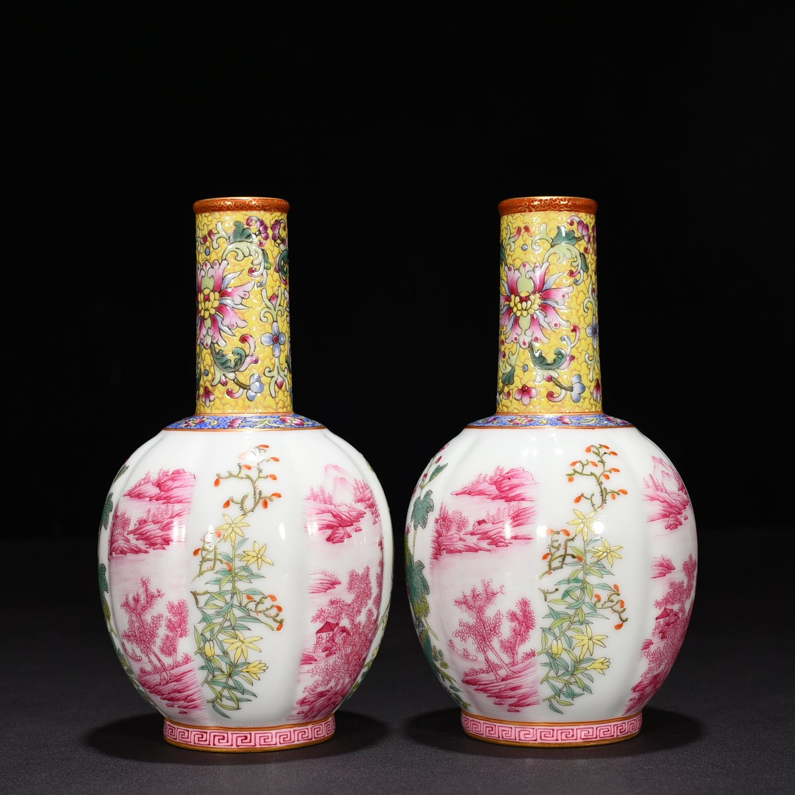 Qing Dynasty Qianlong rouge red enamel flower  bird  landscape  melon and hammer vase