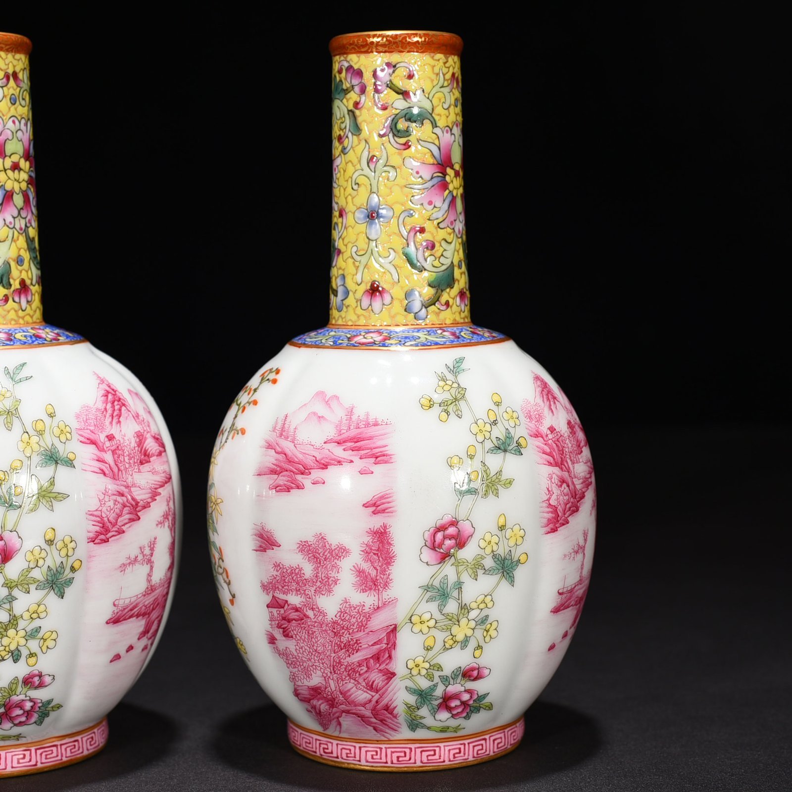 Qing Dynasty Qianlong rouge red enamel flower  bird  landscape  melon and hammer vase