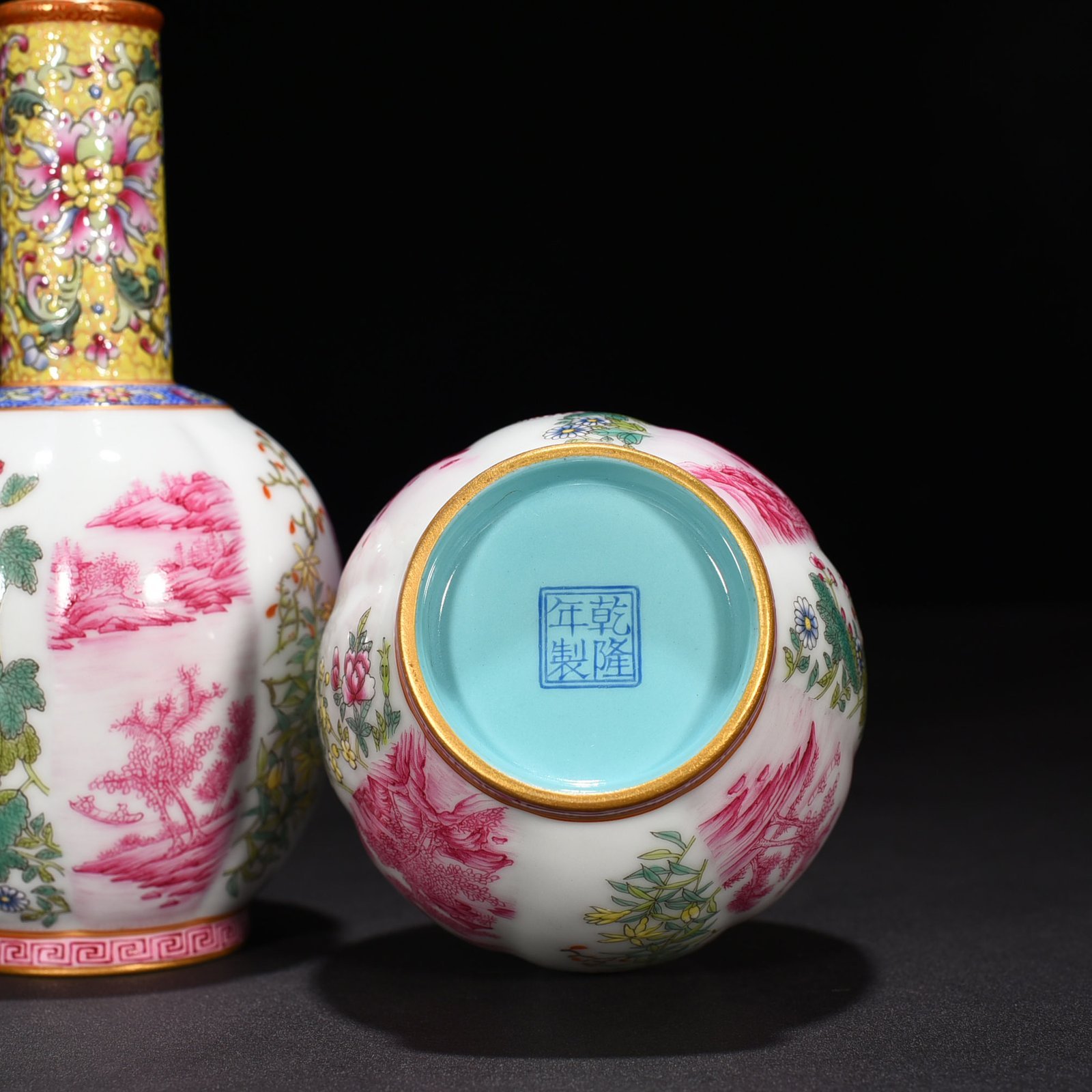 Qing Dynasty Qianlong rouge red enamel flower  bird  landscape  melon and hammer vase