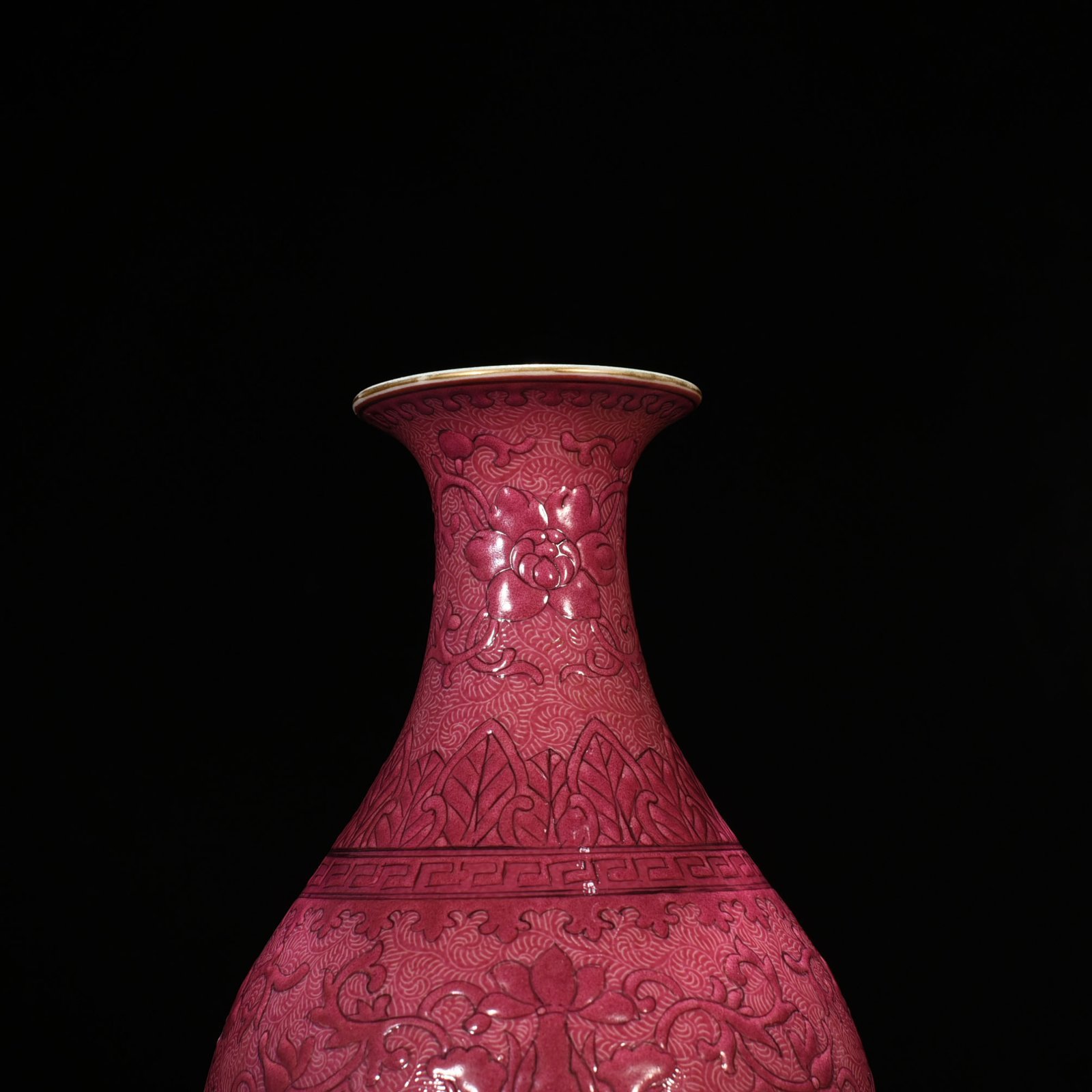 Qing Dynasty Qianlong rouge red rolled jade pot spring vase with floral pattern