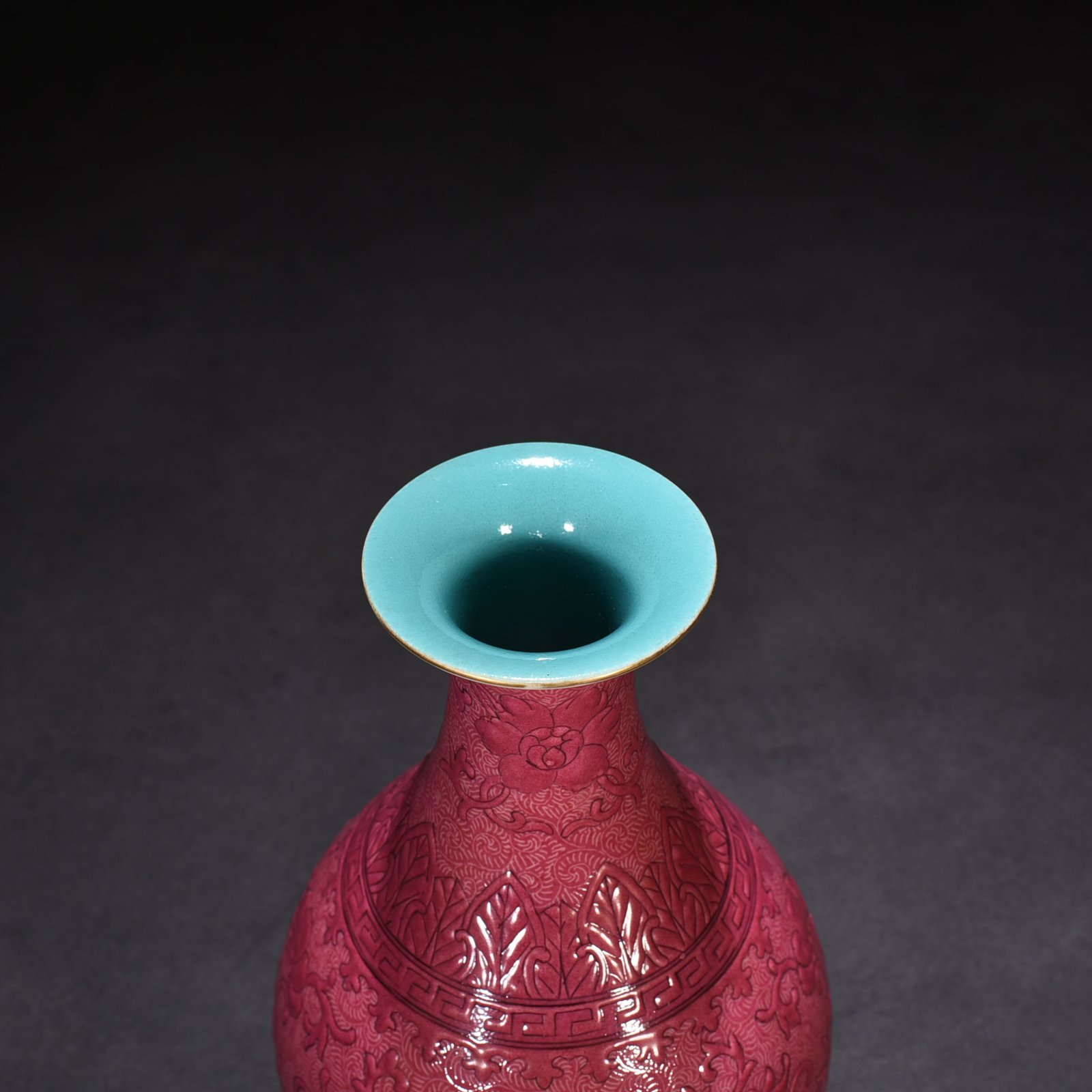 Qing Dynasty Qianlong rouge red rolled jade pot spring vase with floral pattern