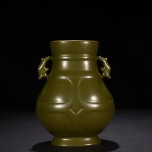 Qing Dynasty Qianlong tea powder glazed double-eared statue