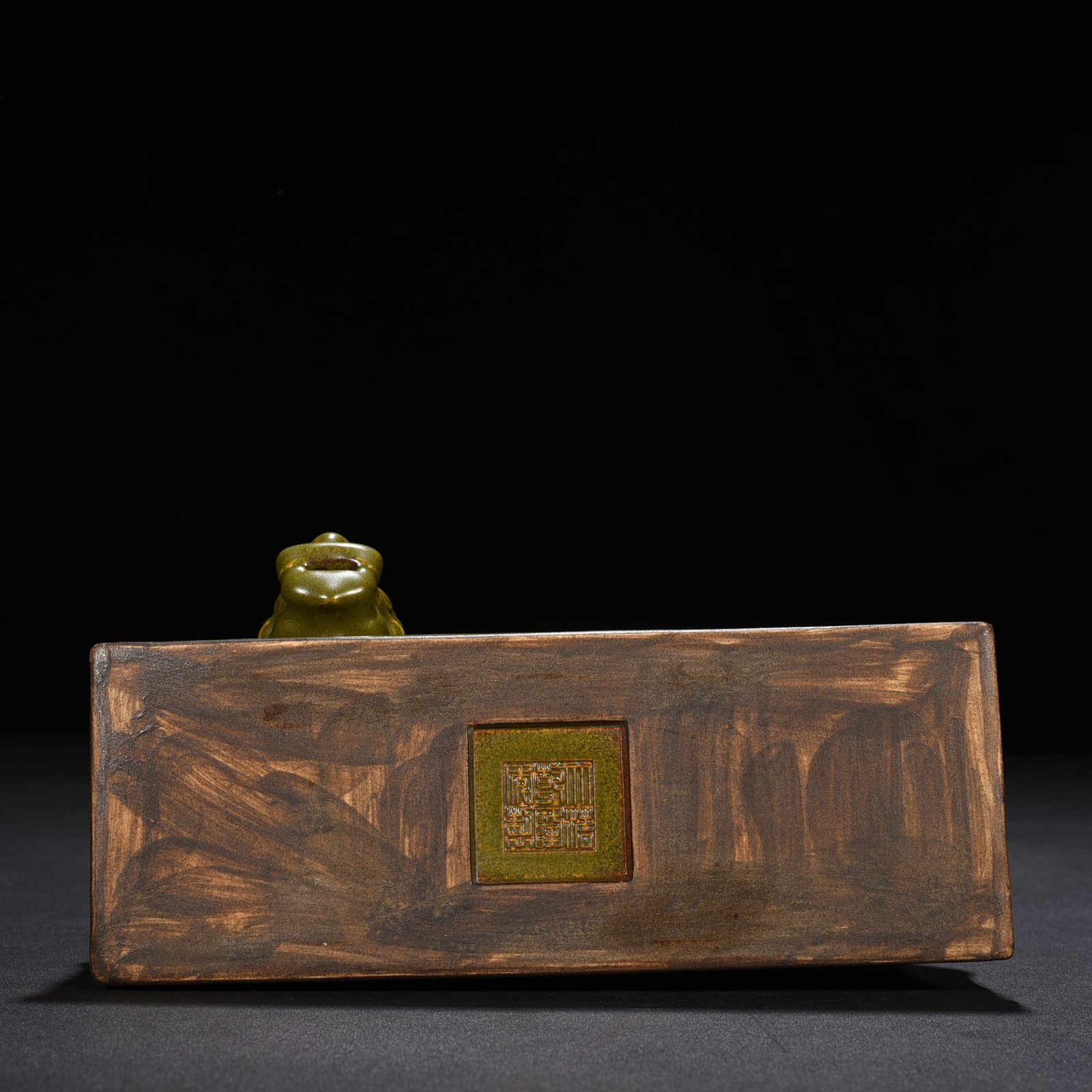 Qing Dynasty Qianlong tea powder glazed unicorn auspicious beast pressure ruler