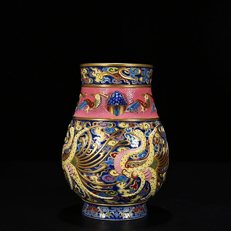 Qing Dynasty Qianlong blue ground enamel color painted gold carved phoenix pattern double-eared statue