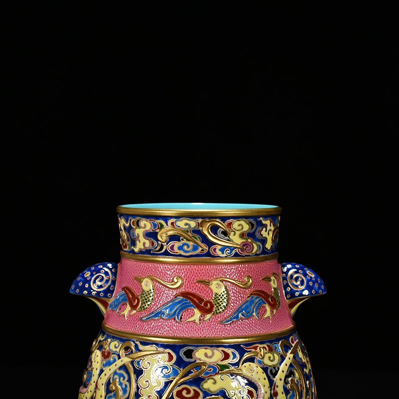 Qing Dynasty Qianlong blue ground enamel color painted gold carved phoenix pattern double-eared statue