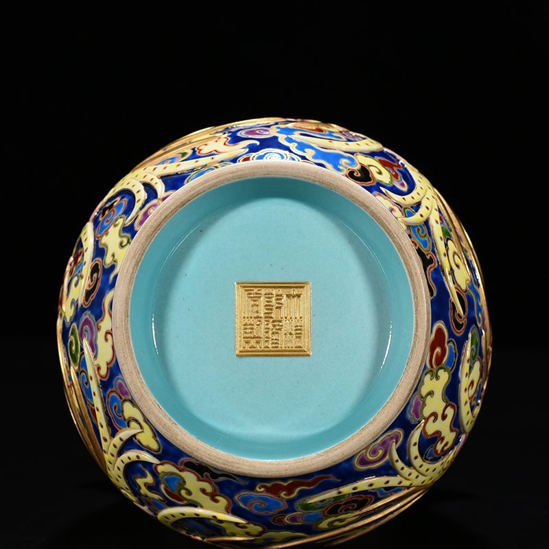 Qing Dynasty Qianlong blue ground enamel color painted gold carved phoenix pattern double-eared statue