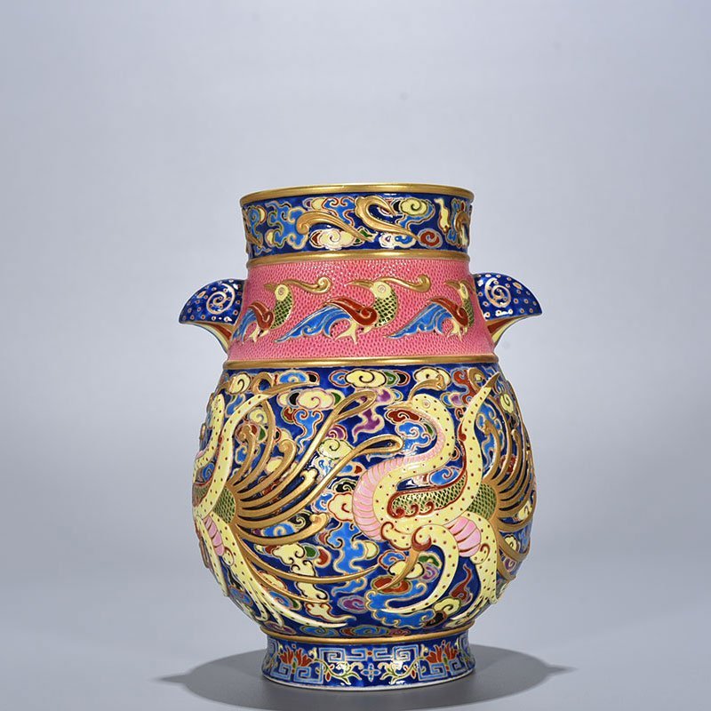 Qing Dynasty Qianlong blue ground enamel color painted gold carved phoenix pattern double-eared statue