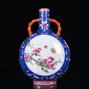 Qing Dynasty Qianlong blue ground butterfly love flower pattern holding the moon flat vase