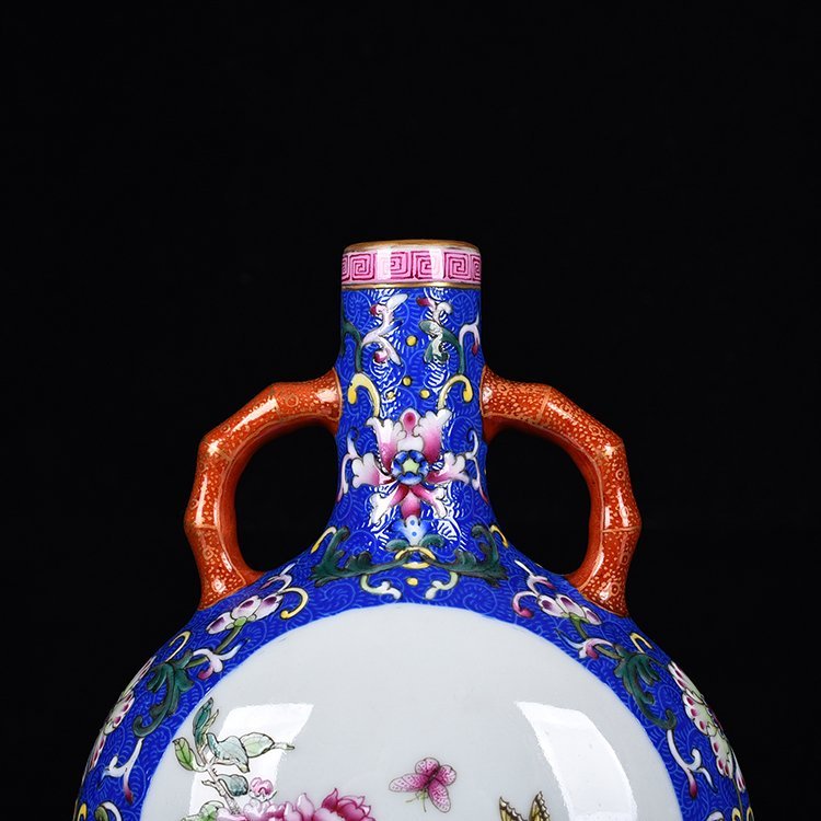 Qing Dynasty Qianlong blue ground butterfly love flower pattern holding the moon flat vase