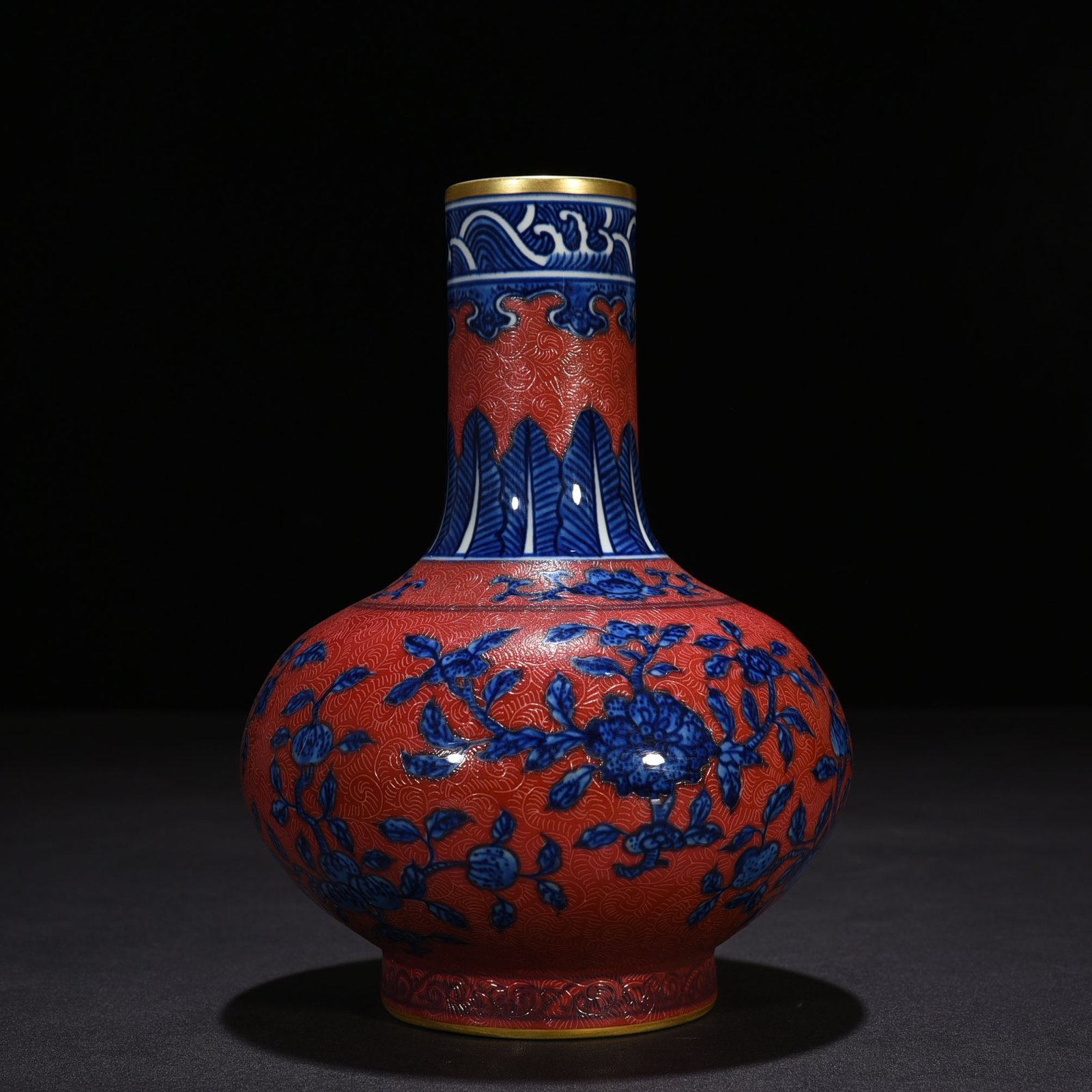 Qing Dynasty Qianlong rolled rouge ground blue and white straight-neck vase