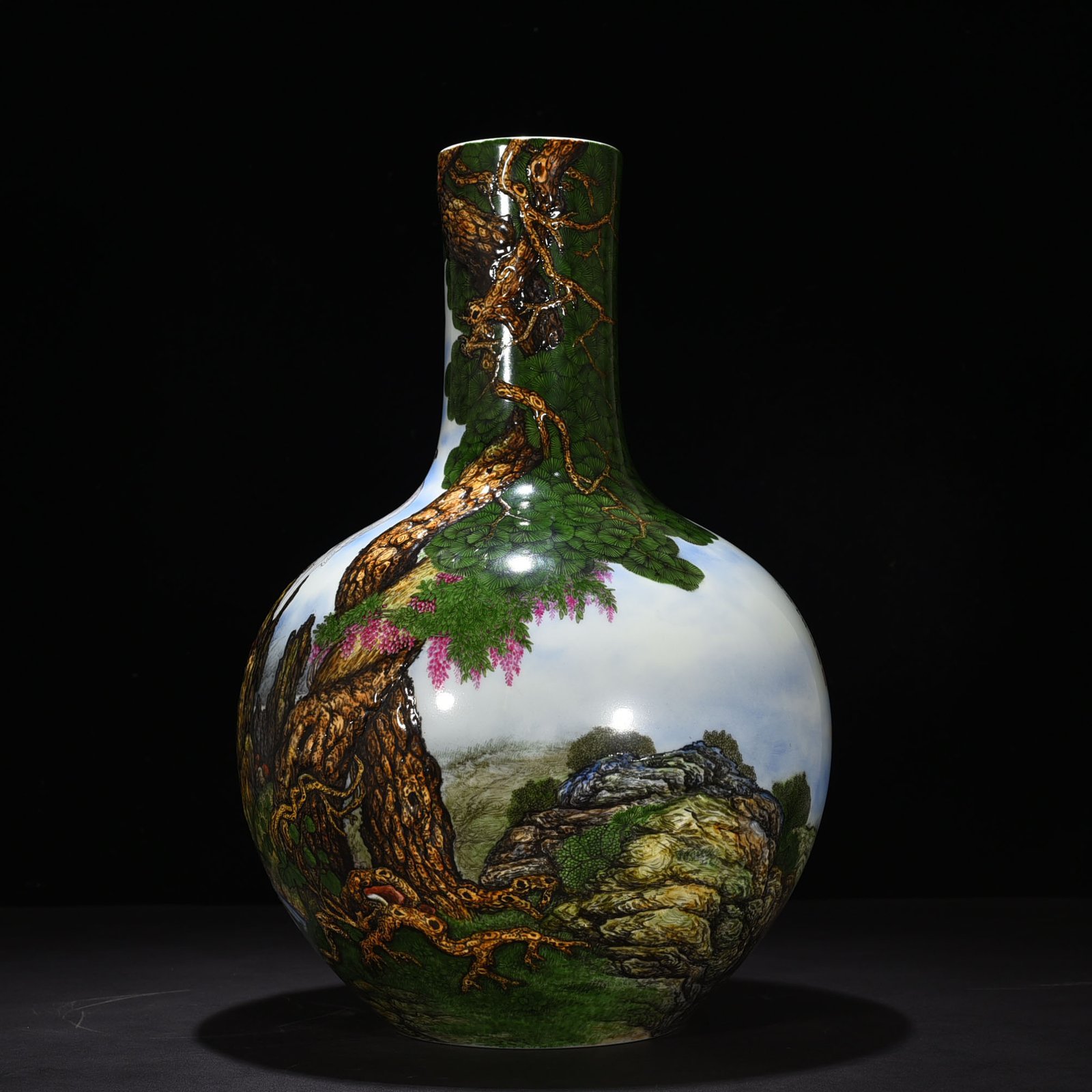 Qing Dynasty Qianlong Lang Shining’s enamel Celestial Ball Vase