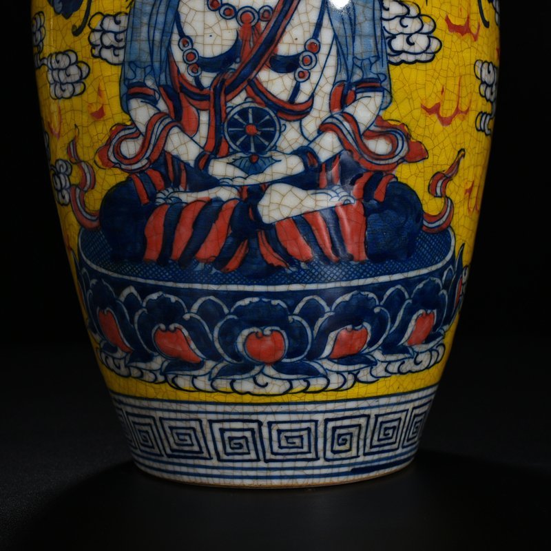 Qing Dynasty Qianlong underglaze multicolored thangka Buddha vase