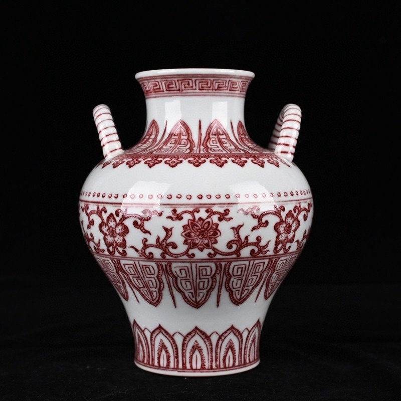 Qing Dynasty Qianlong underglaze red flower pattern double-eared statue