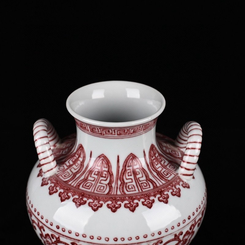 Qing Dynasty Qianlong underglaze red flower pattern double-eared statue