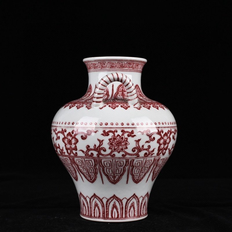 Qing Dynasty Qianlong underglaze red flower pattern double-eared statue