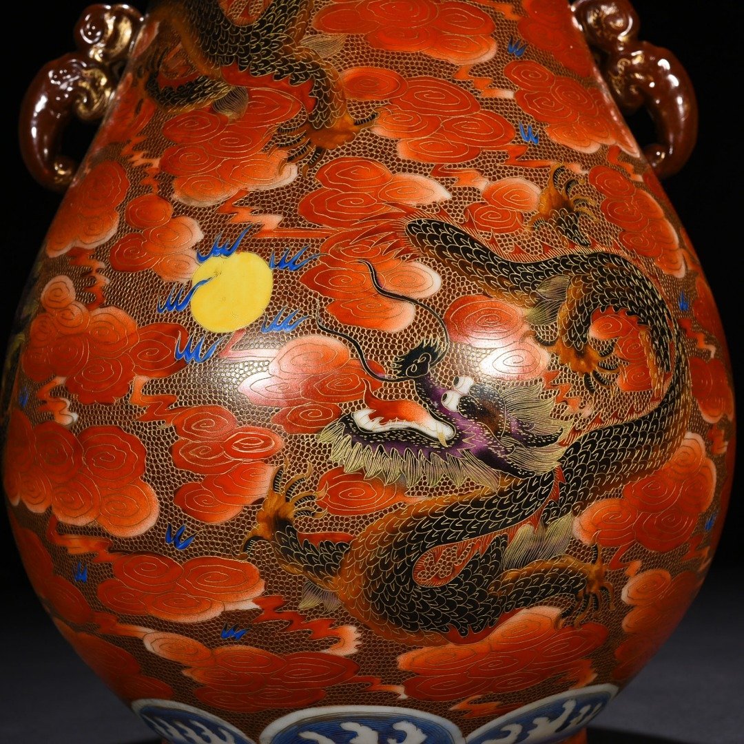 Qing Dynasty Qianlong gold silk enamel double-eared statue
