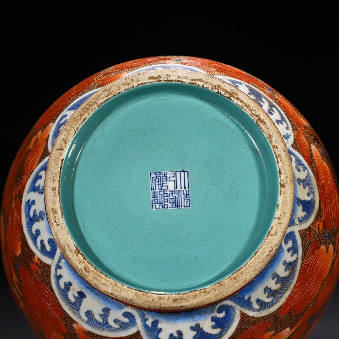 Qing Dynasty Qianlong gold silk enamel double-eared statue