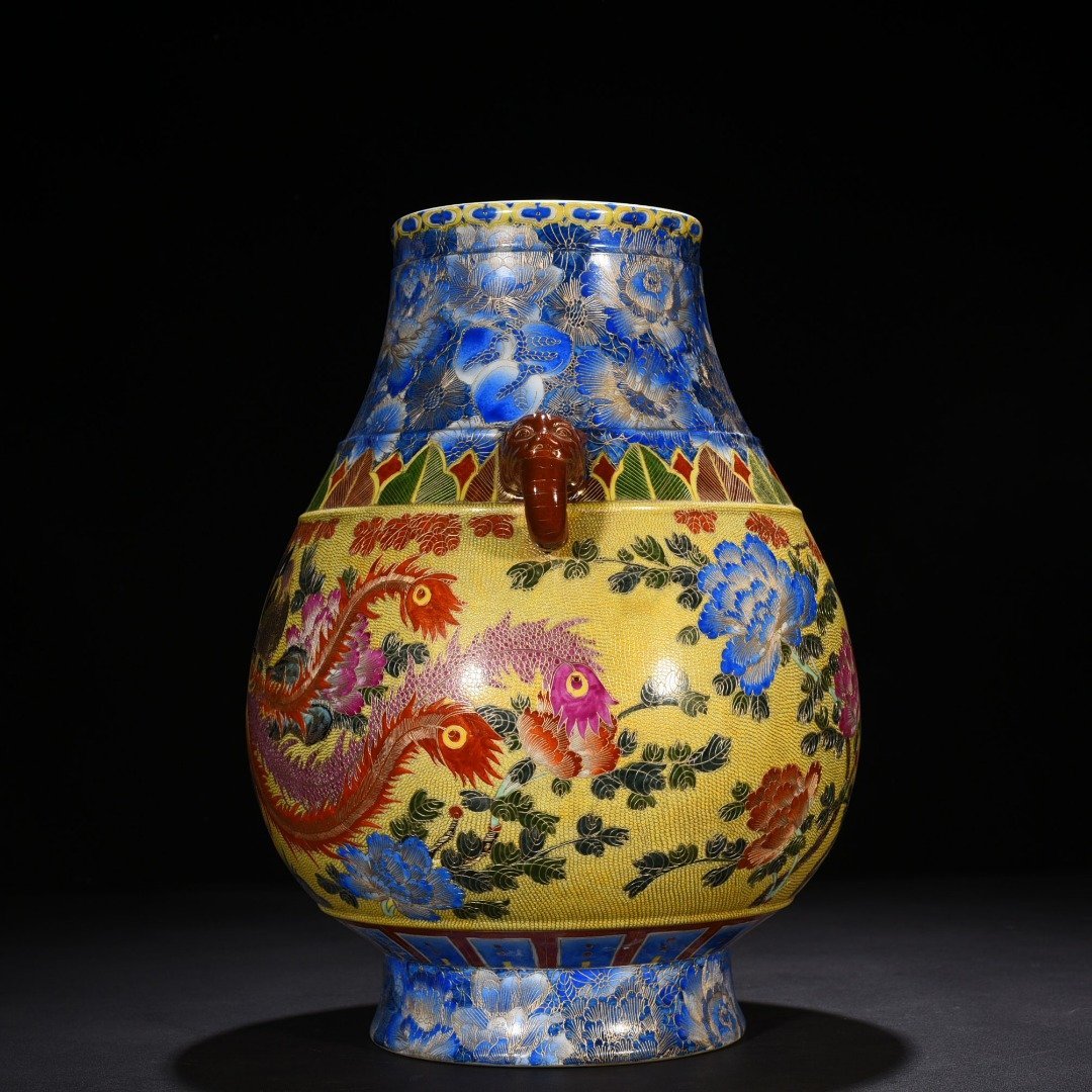 Qing Dynasty Qianlong gold silk enamel phoenix and peony pattern double-eared statue