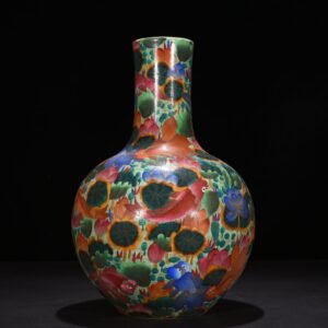 Qing Dynasty Qianlong gold silk enamel gold and jade mantang celestial sphere vase