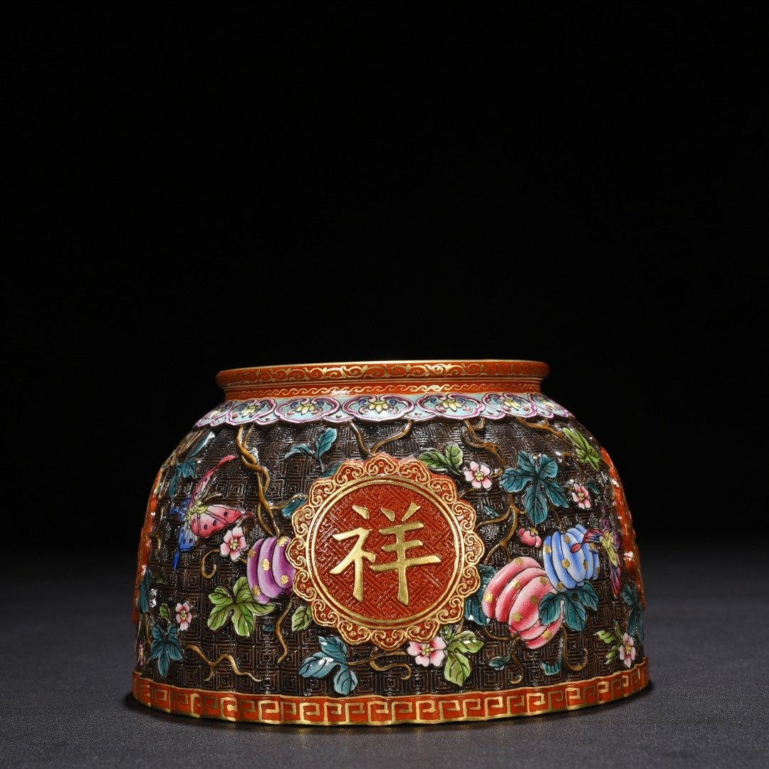 Qing Dynasty Qianlong carved auspicious and wishful melons