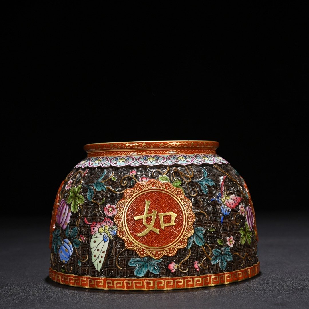 Qing Dynasty Qianlong carved auspicious and wishful melons