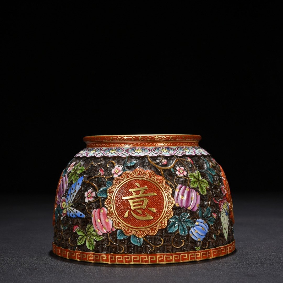Qing Dynasty Qianlong carved auspicious and wishful melons