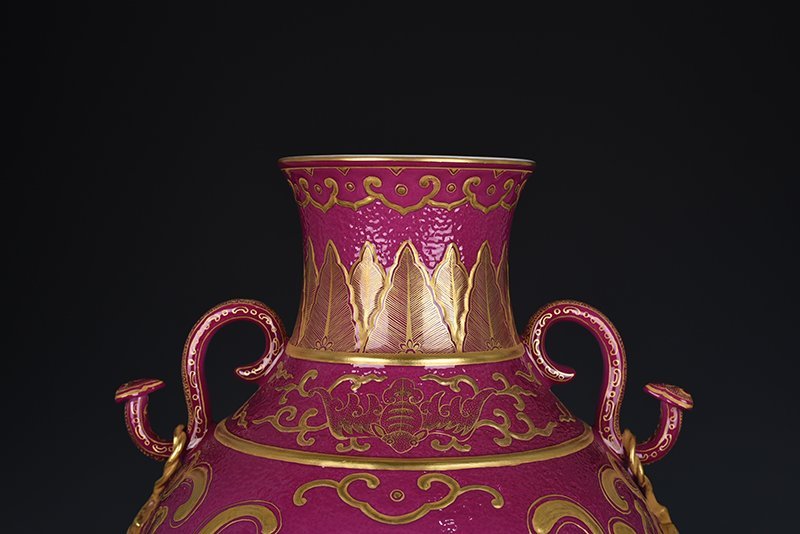 Qing Dynasty Qianlong carved rouge red consecrated pastel ancient flower pattern Ruyi double-eared statue