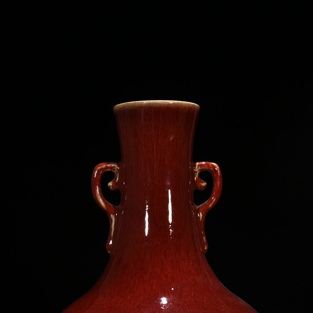 Qing Dynasty Qianlong Ji red glaze amphora