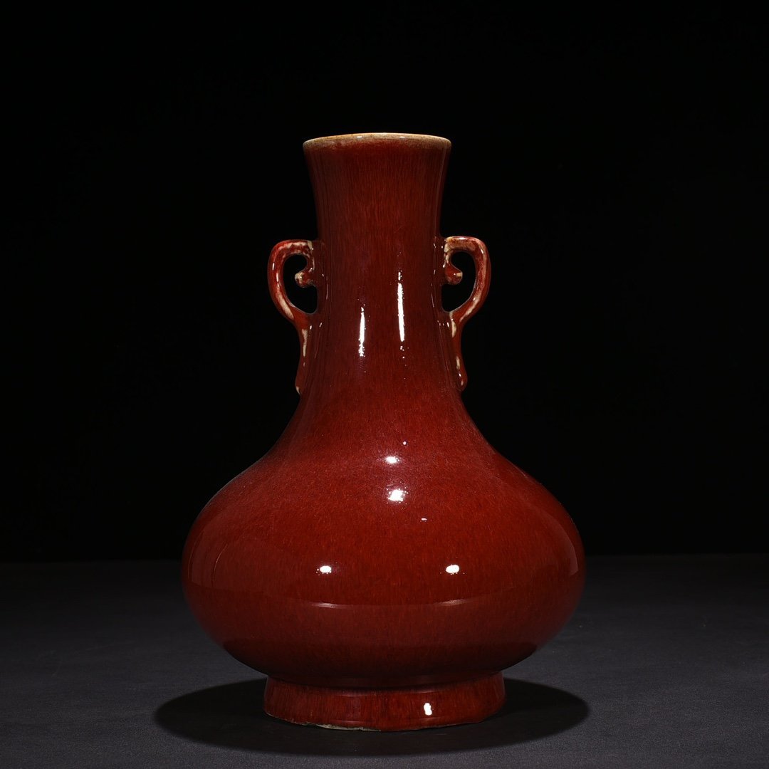 Qing Dynasty Qianlong Ji red glaze amphora