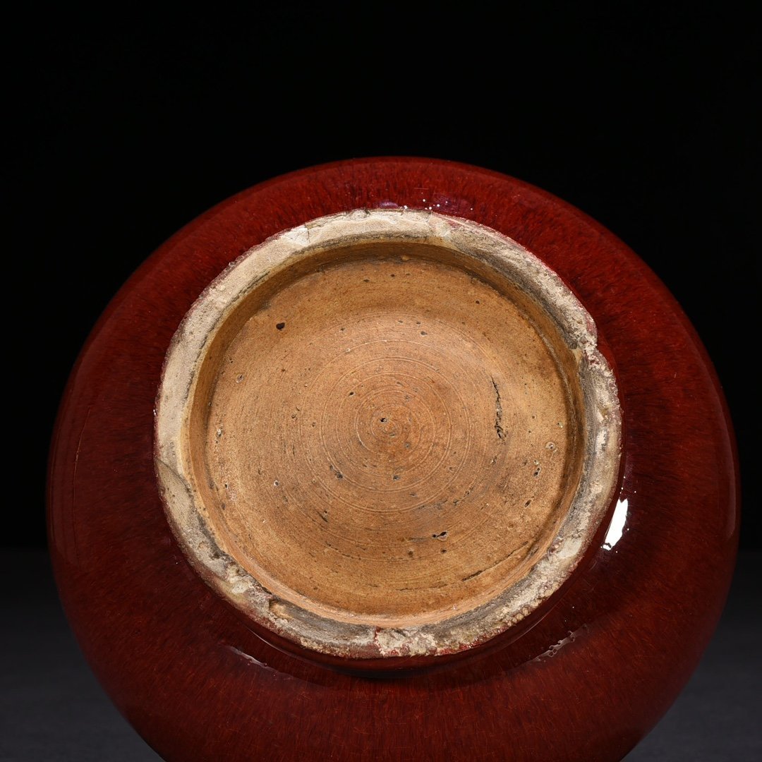 Qing Dynasty Qianlong Ji red glaze amphora