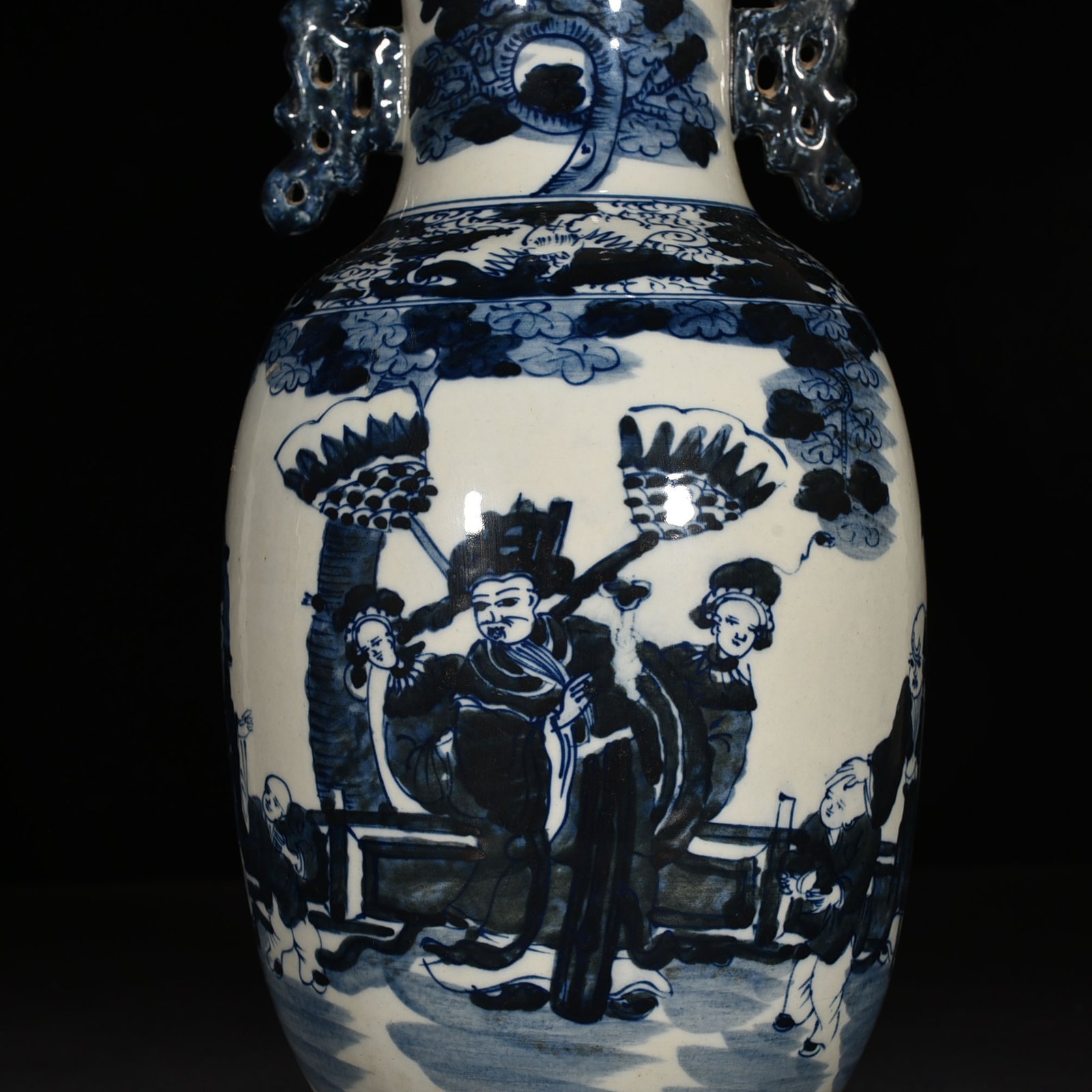 Qing Dynasty Qianlong blue and white three-star amphora