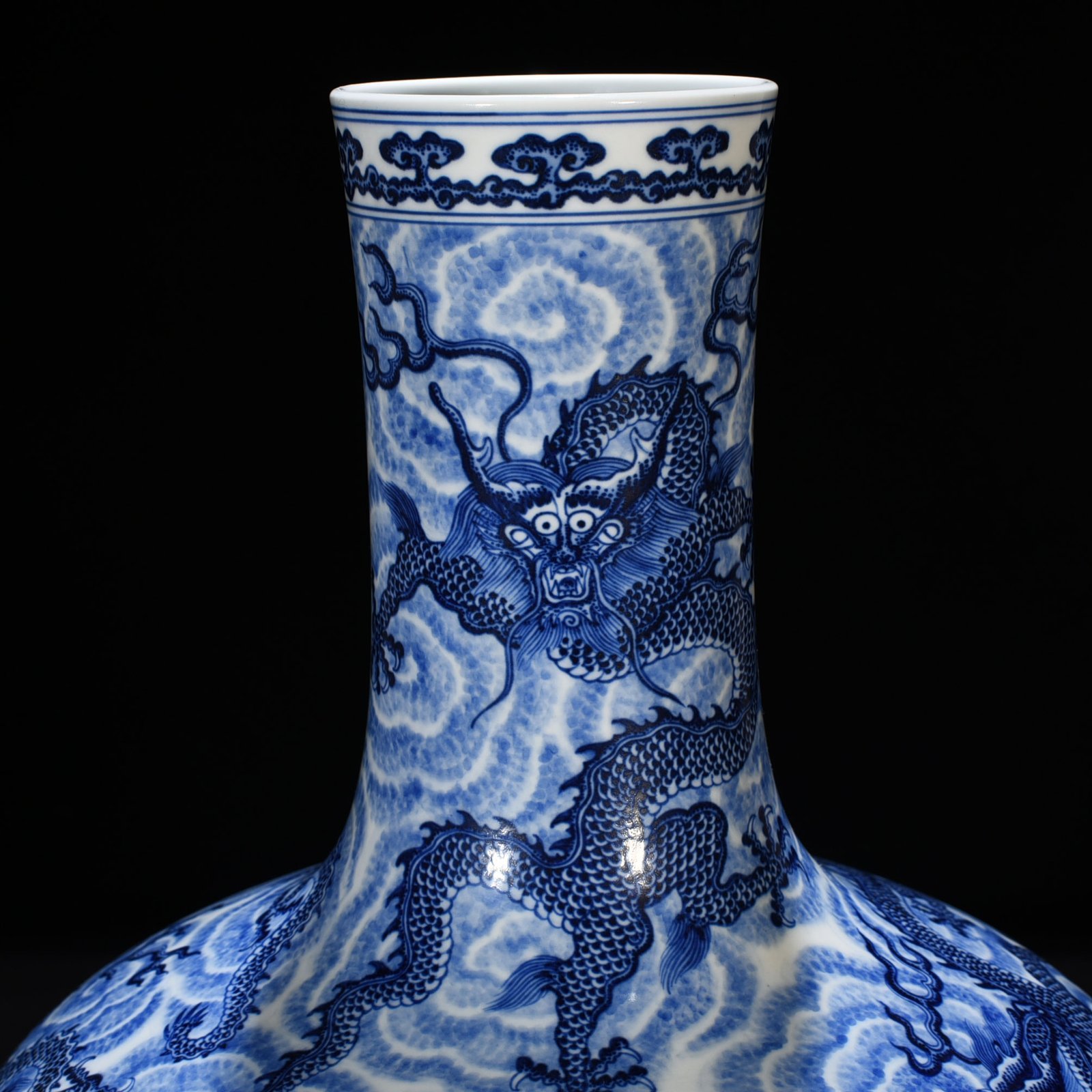 Qing Dynasty Qianlong blue and white nine-dragon pattern celestial vase