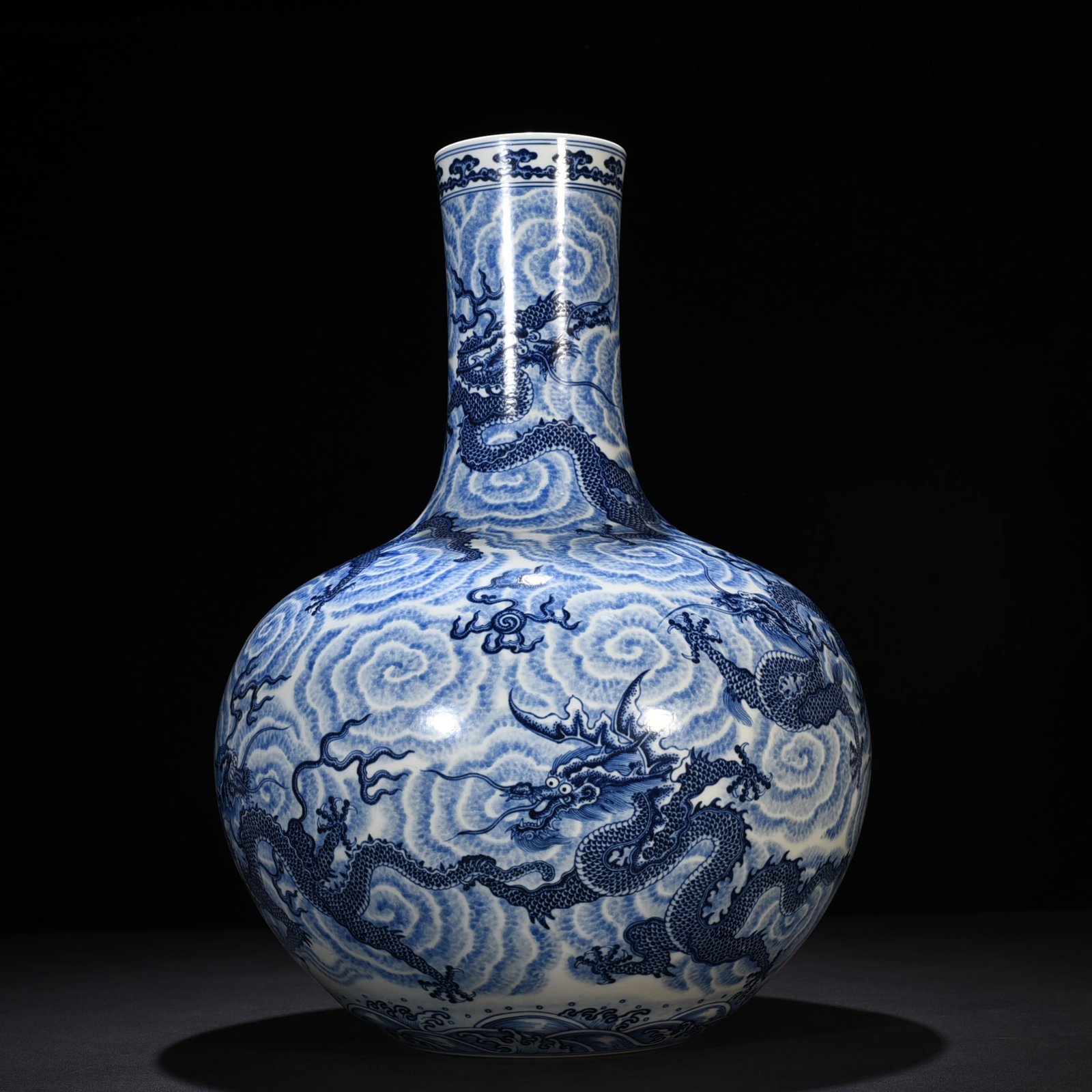 Qing Dynasty Qianlong blue and white nine-dragon pattern celestial vase
