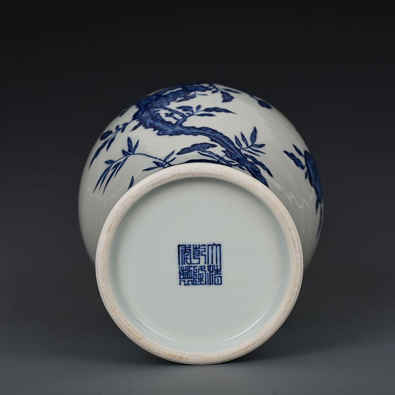 Qing Dynasty Qianlong blue and white five blessings nine peaches longevity and olive vase