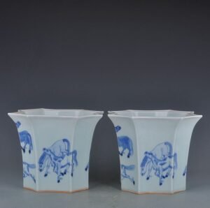 Qing Dynasty Qianlong blue and white eight-horse flower pot
